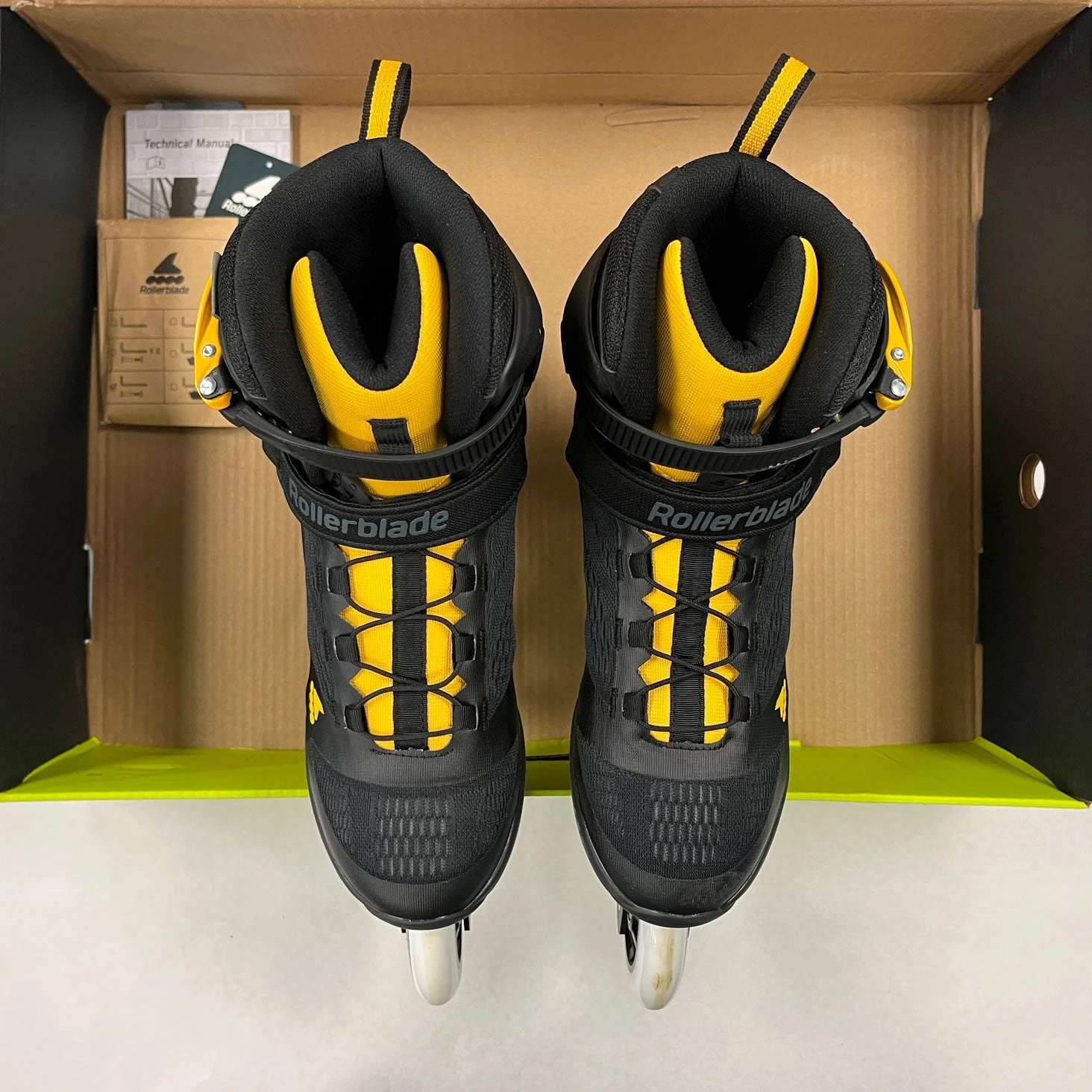 Rollerblade Macroblade 100 3WD Mens Inline Skates - (Size 10 Lightly Used) 5 Rollerblade Macroblade 100 3WD Mens Inline Skates - (Size 10 Lightly Used) - Image 3