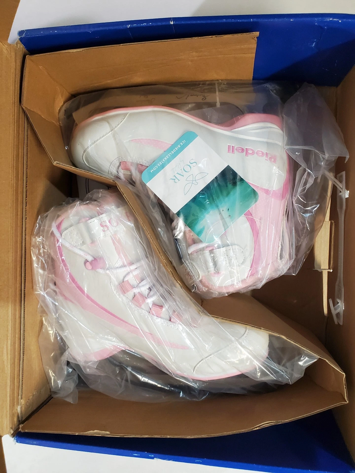 Riedell Soar Girls Figure Skates (Size 1Jr. NEWOB) 4 Riedell Soar Girls Figure Skates (Size 1Jr. NEWOB) - Image 2